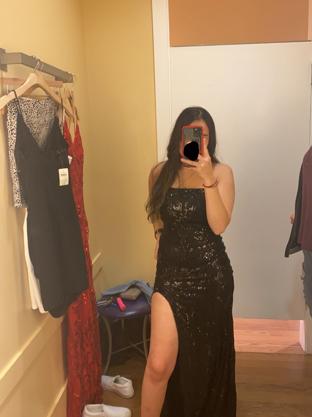 Elegant Black Sequin Strapless Evening Dress with Thigh Slit
